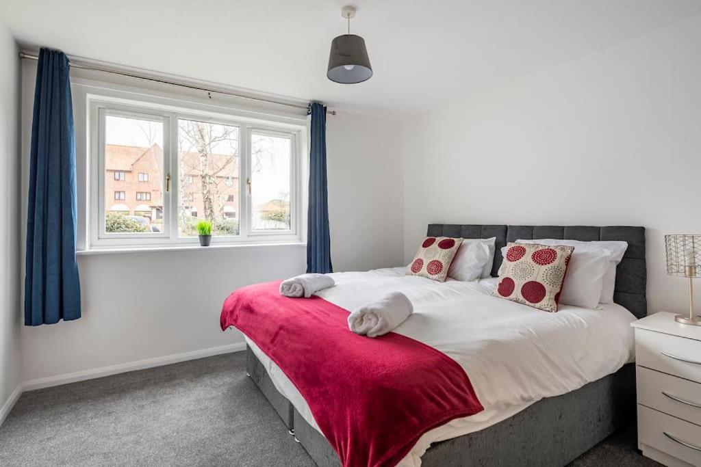 Two Bedroom Flat Near Colchester Hospital With Free Parking And Internet Mile End Exterior foto